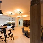 Hotel Onyarbi *