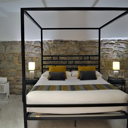 Onyarbi Hotel