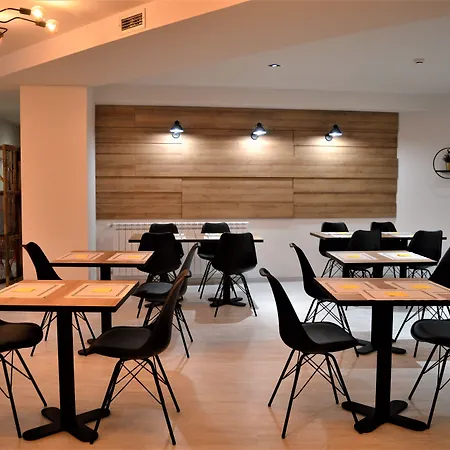 Onyarbi Hotel