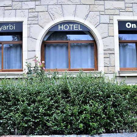 Onyarbi Ξενοδοχείο *