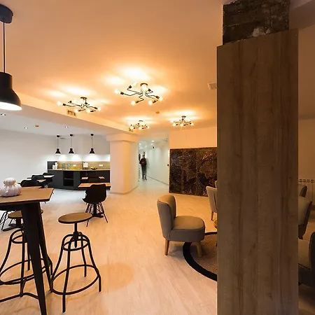 Hotel Onyarbi *